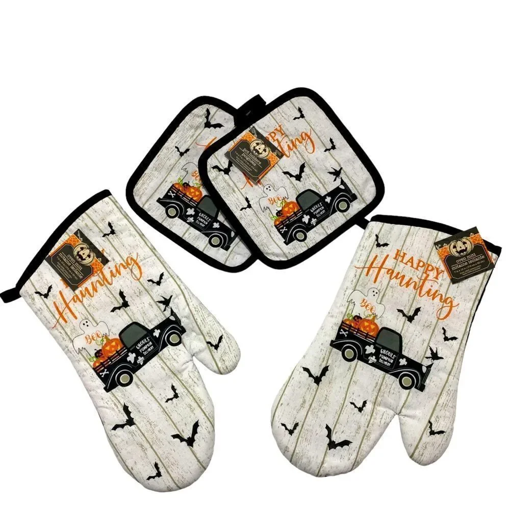 NWT Halloween 4 Piece Pot Holder/ Oven Mitt Set Ghost & Bats